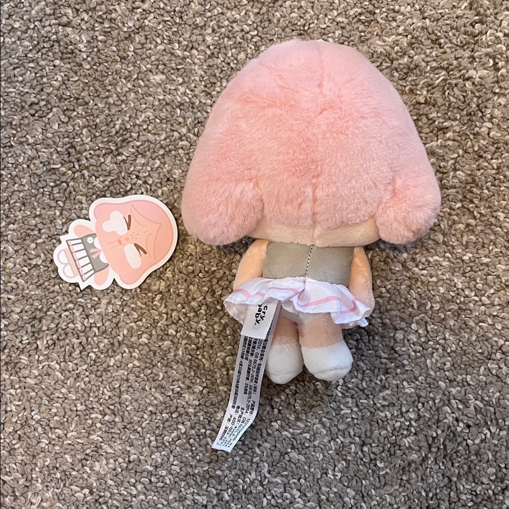 POP MART Crybaby Sunset Concert Series-Plush Pendant Blind Box, pink grey - Picture 3 of 10